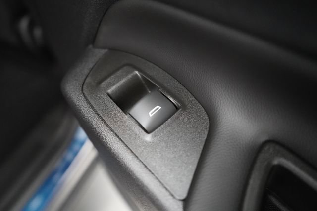 Used 2023 Chevrolet Equinox LT image 60