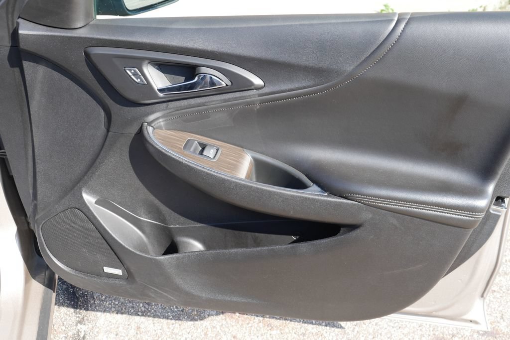 Used 2024 Chevrolet Malibu LT FWD image 8