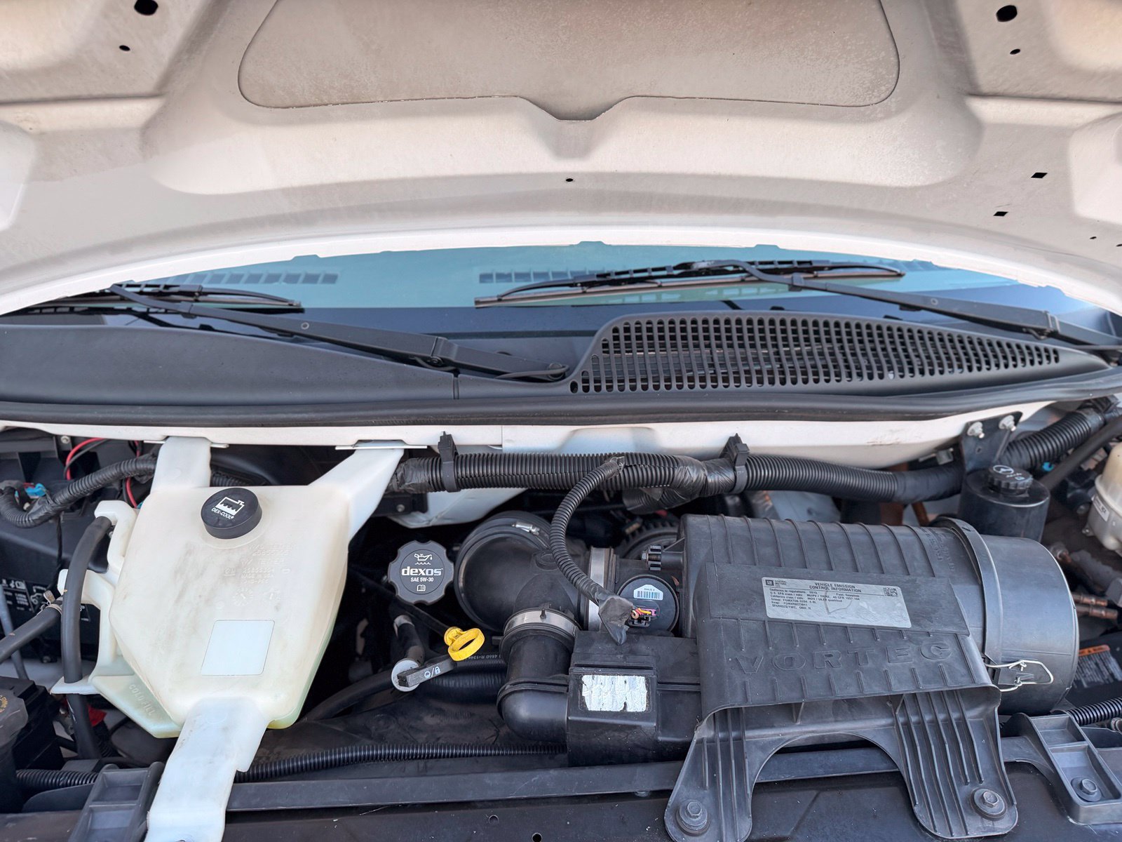 Used 2015 Chevrolet Express 2500 RWD image 33
