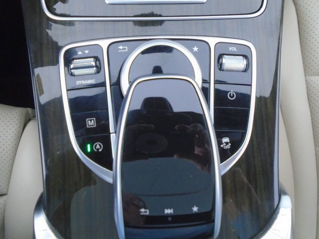 Used 2017 Mercedes-Benz GLC 300 4MATIC image 23