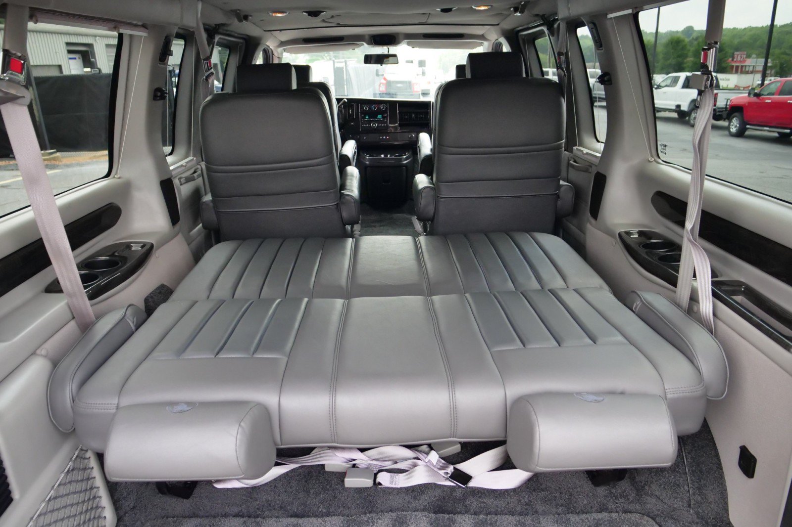 Used 2014 Chevrolet Express 1500 RWD image 34