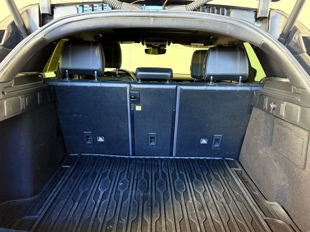 Certified 2019 Land Rover Range Rover Velar R-Dynamic SE image 12