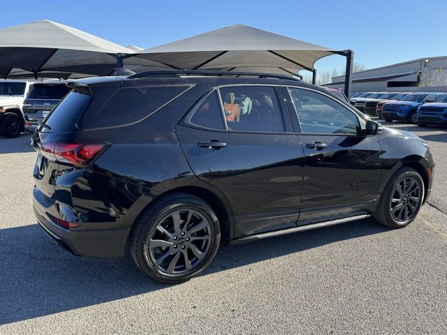 Used 2022 Chevrolet Equinox RS w/ RS Leather Package image 6