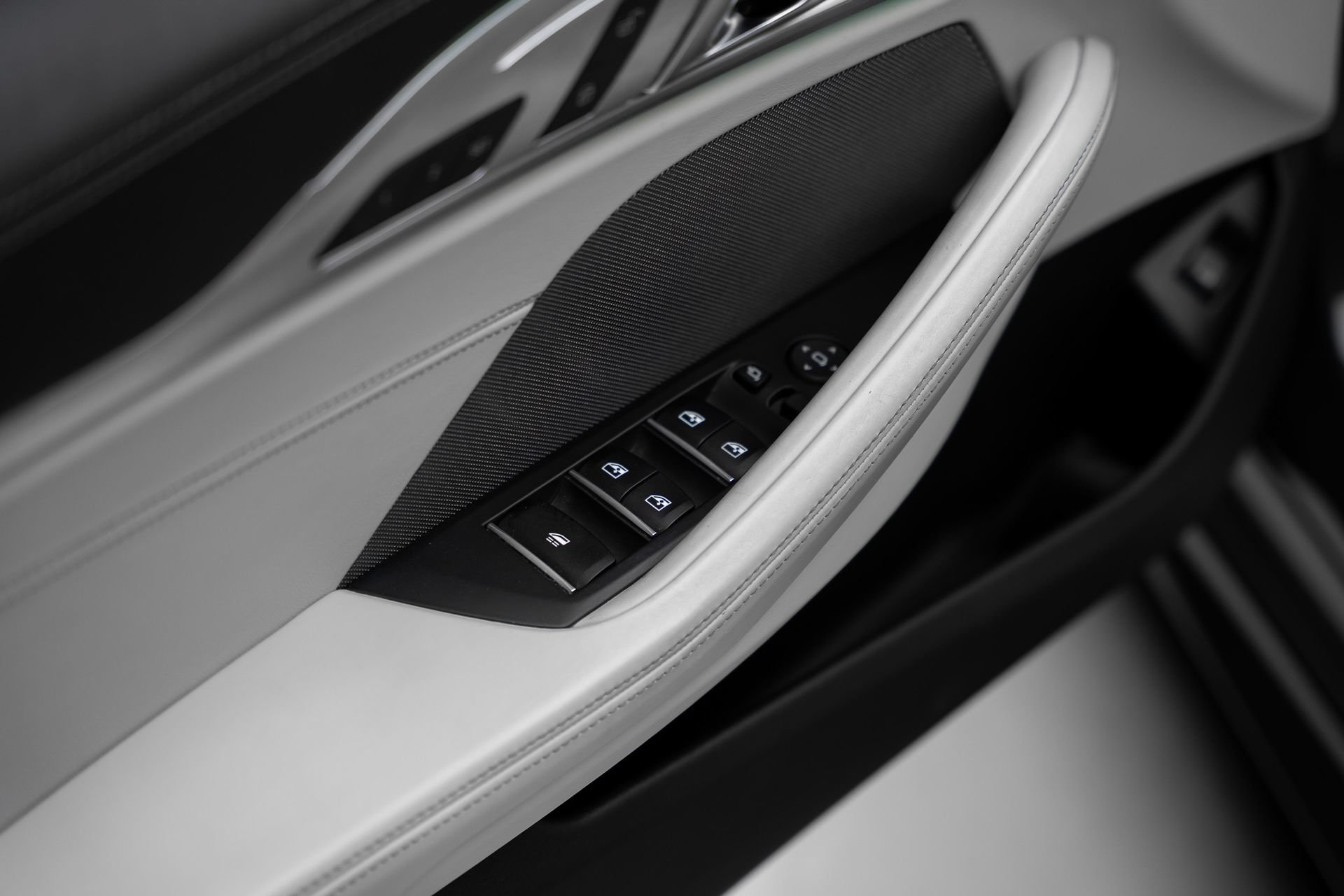 Used 2020 BMW M8 Convertible AWD/4WD image 62