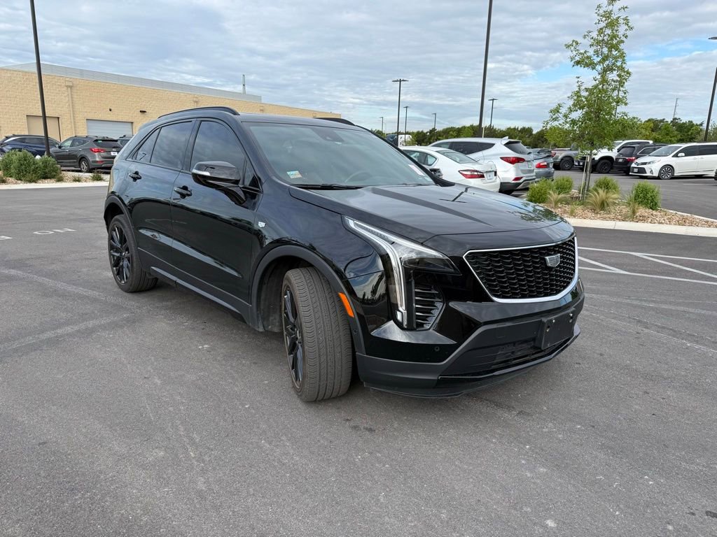 Used 2023 Cadillac XT4 Sport image 3