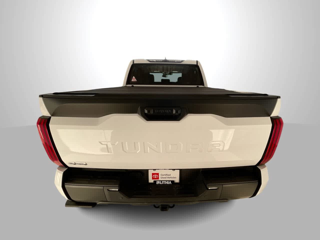 Used 2025 Toyota Tundra SR5 w/ SR5 Premium Package AWD/4WD image 7