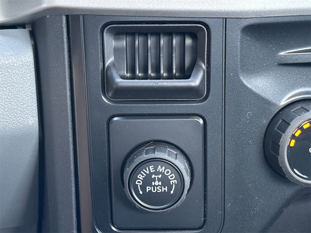 New 2025 Ford F350 XL w/ 360-Degree Camera Package image 22