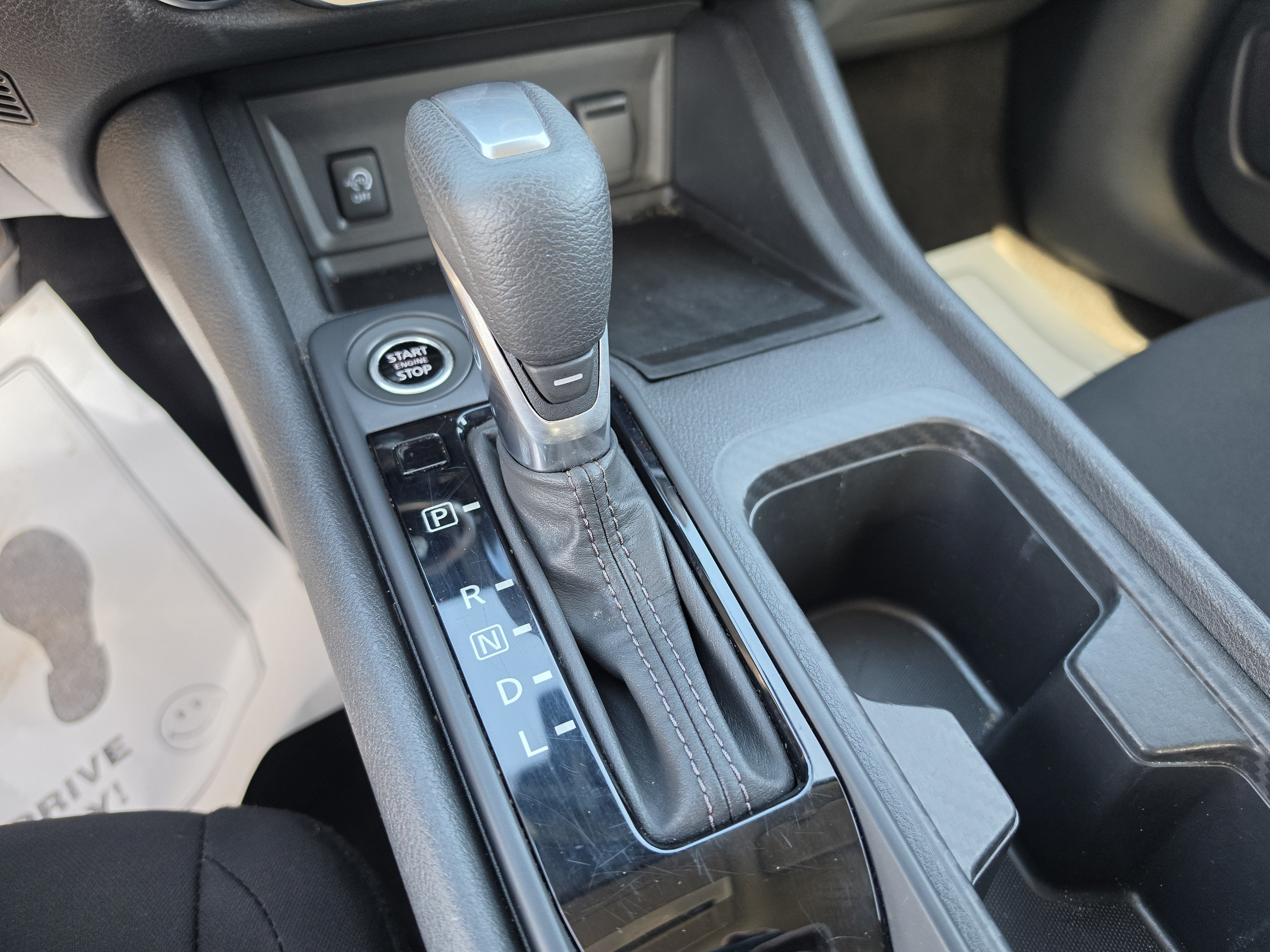 Used 2025 Nissan Sentra S FWD image 28