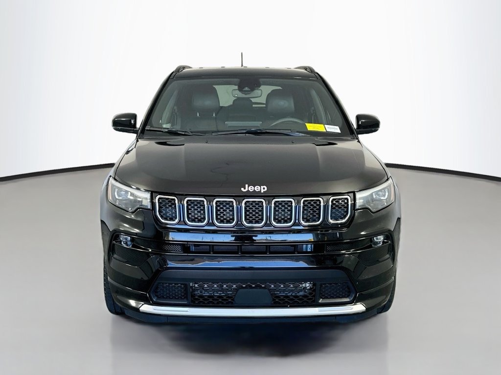 Used 2023 Jeep Compass Limited w/ Elite Group AWD/4WD image 2