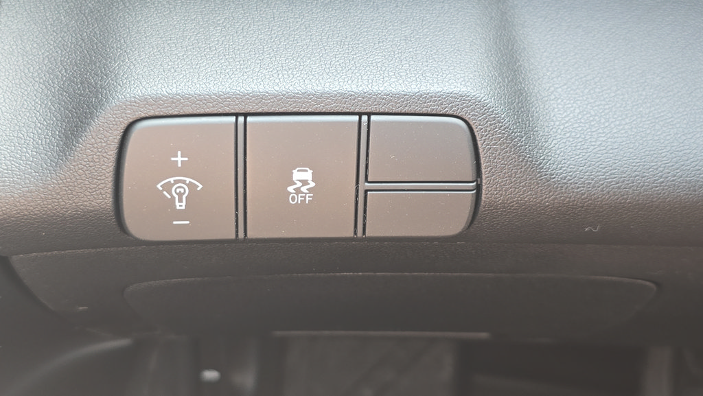New 2026 Hyundai Elantra Sport FWD image 26