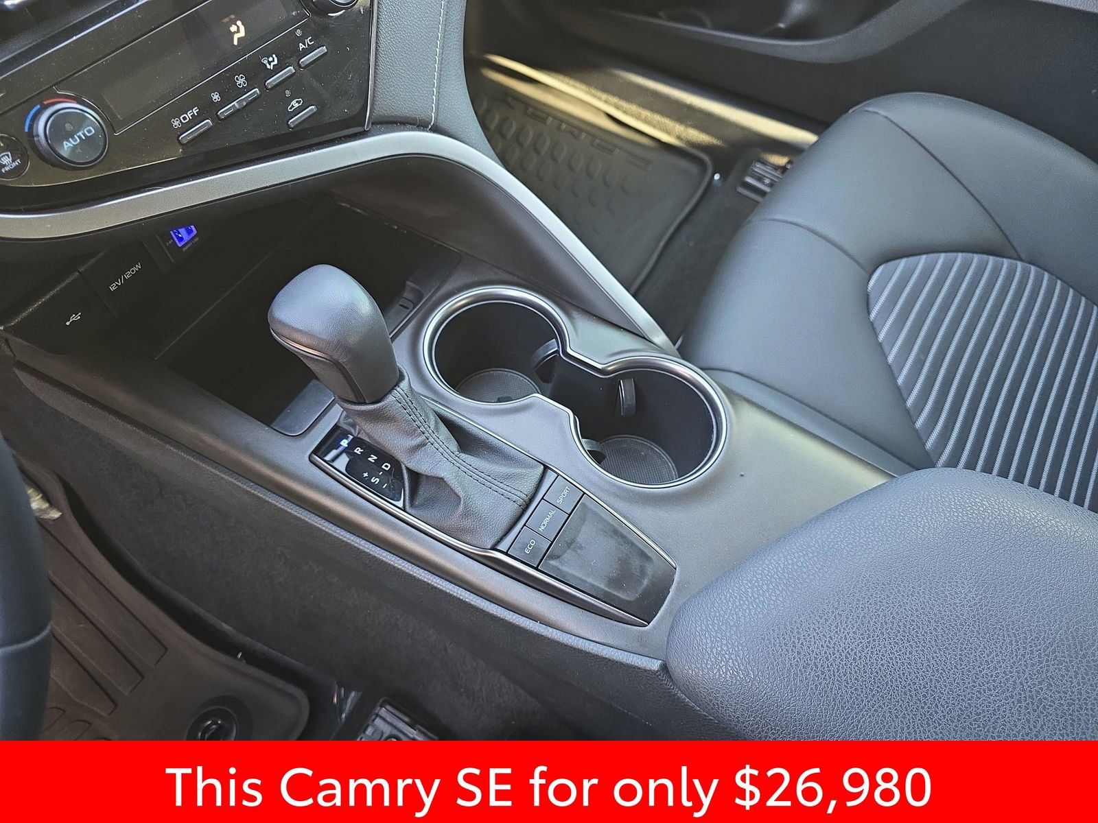 Used 2023 Toyota Camry SE image 30