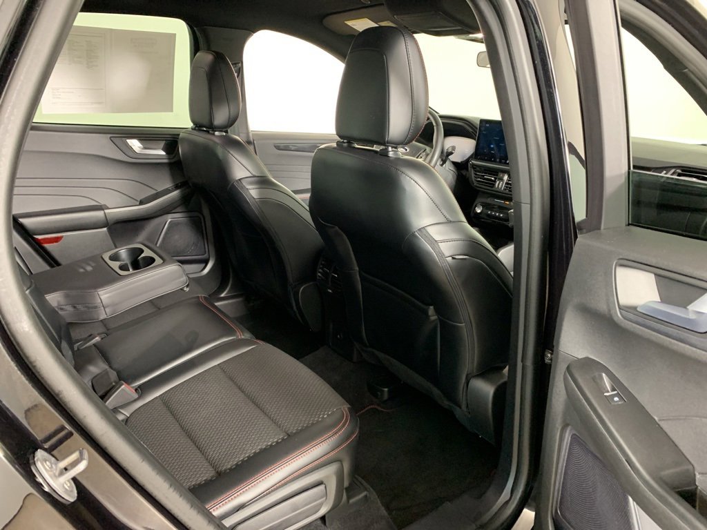 Used 2023 Ford Escape ST-Line w/ Tech Pack #1 image 34