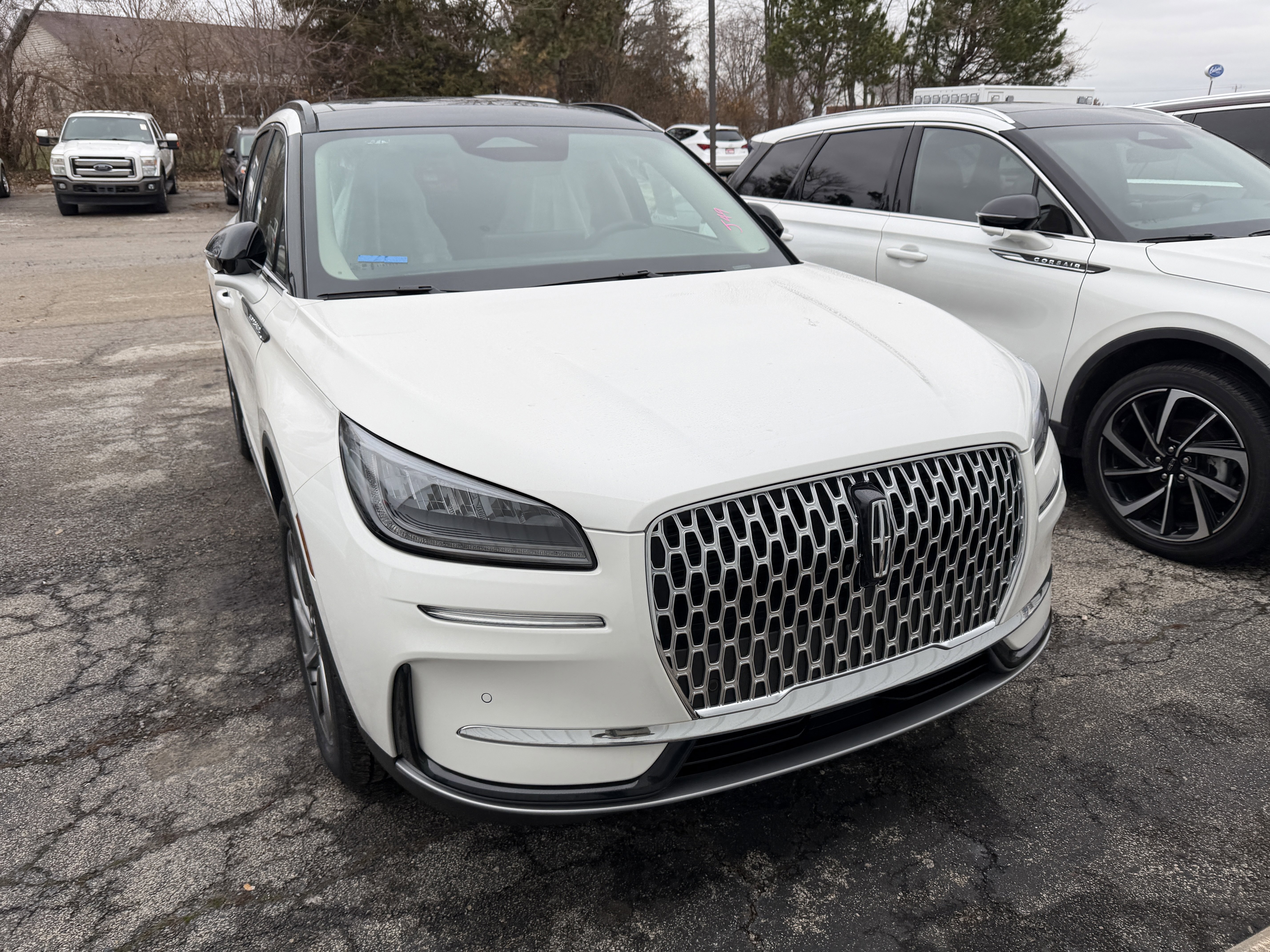 New 2026 Lincoln Corsair Premiere image 4