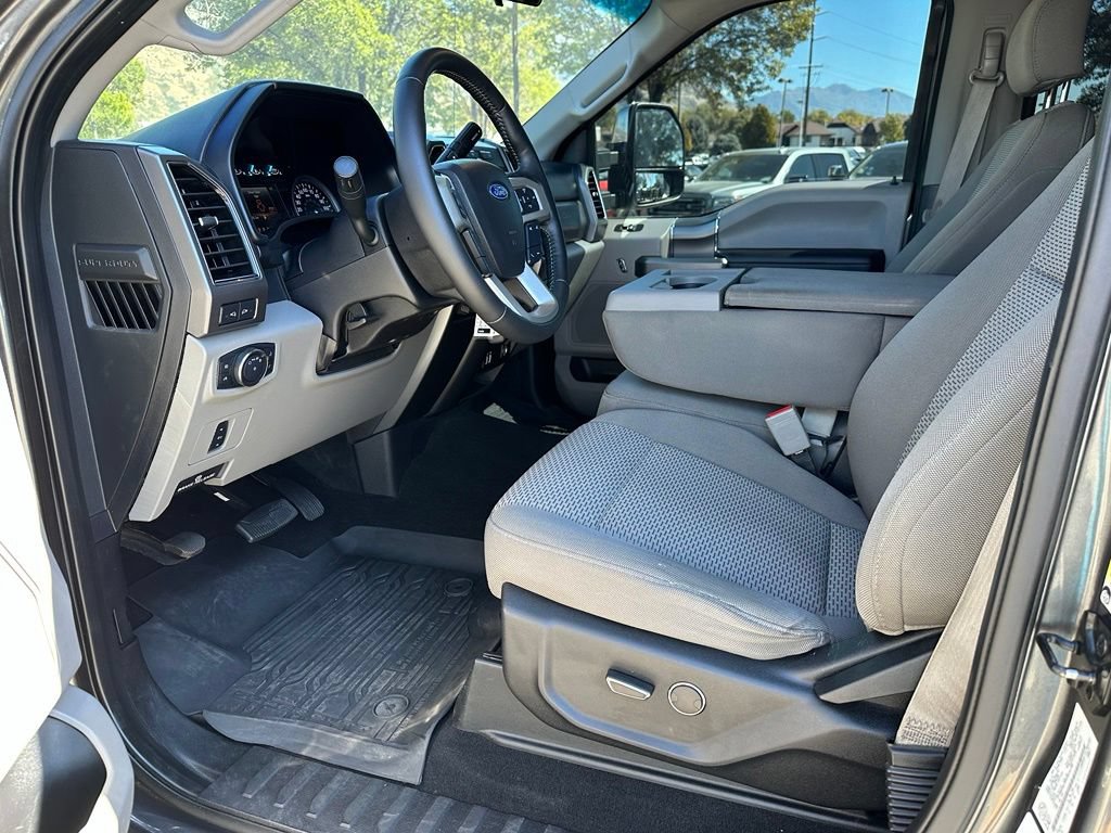 Used 2019 Ford F350 XLT w/ XLT Premium Package AWD/4WD image 22