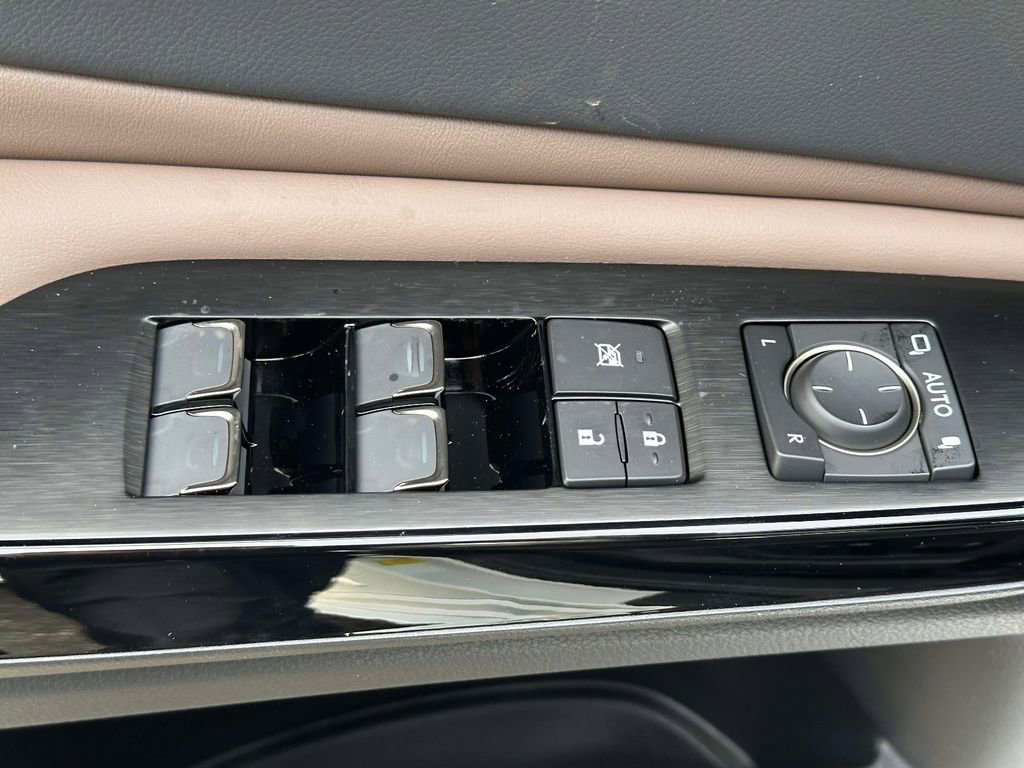 New 2025 Lexus ES 350 w/ Premium Package image 17