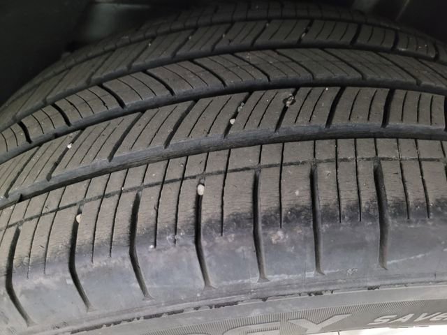 Used 2019 Ford Escape SE image 23