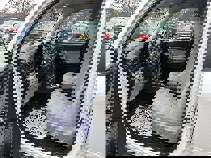 Used 2015 Subaru Forester 2.5i Premium w/ All-Weather Package image 10