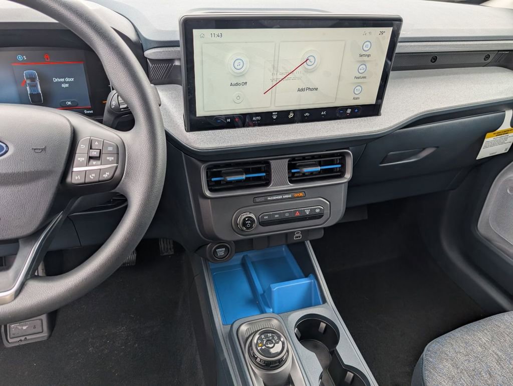 New 2025 Ford Maverick XLT image 32