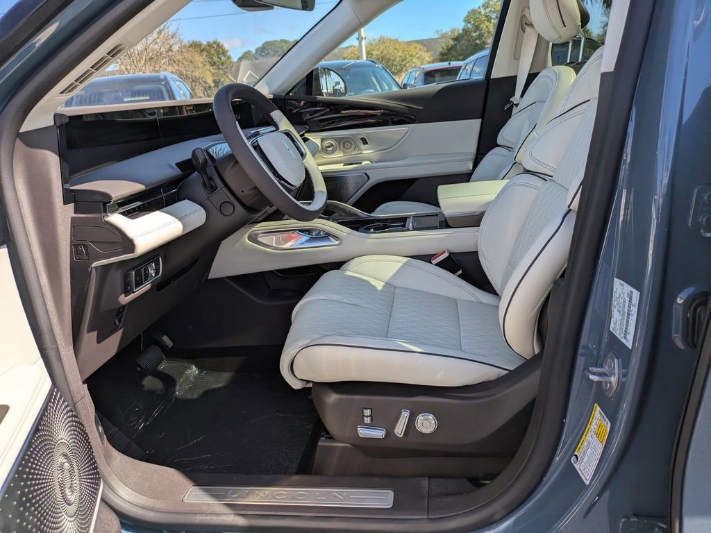 New 2026 Lincoln Nautilus Black Label image 22