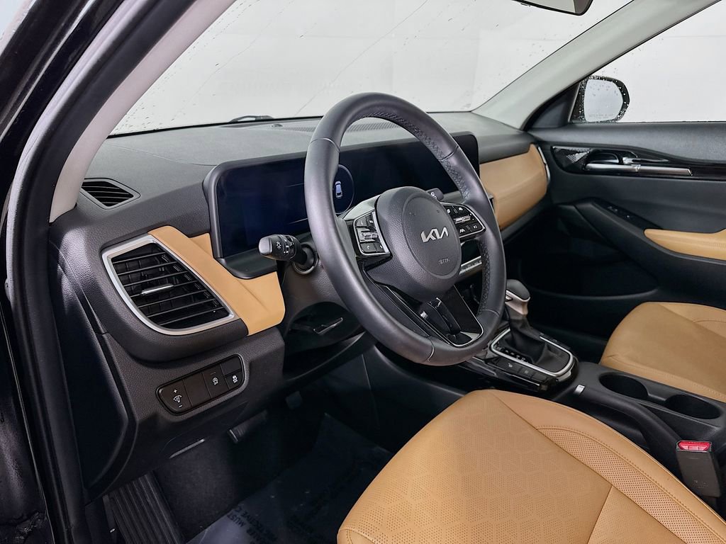 Used 2024 Kia Seltos EX image 14