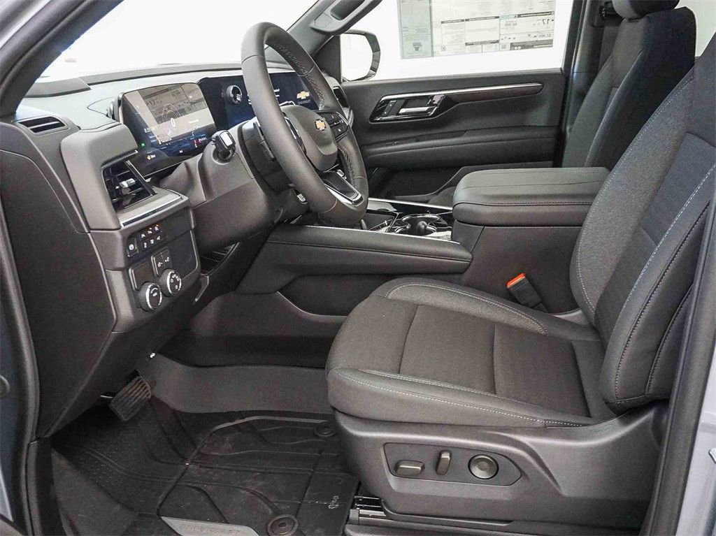 New 2026 Chevrolet Suburban LS RWD image 17