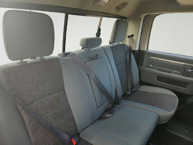 Used 2019 RAM 1500 Classic SLT AWD/4WD image 22