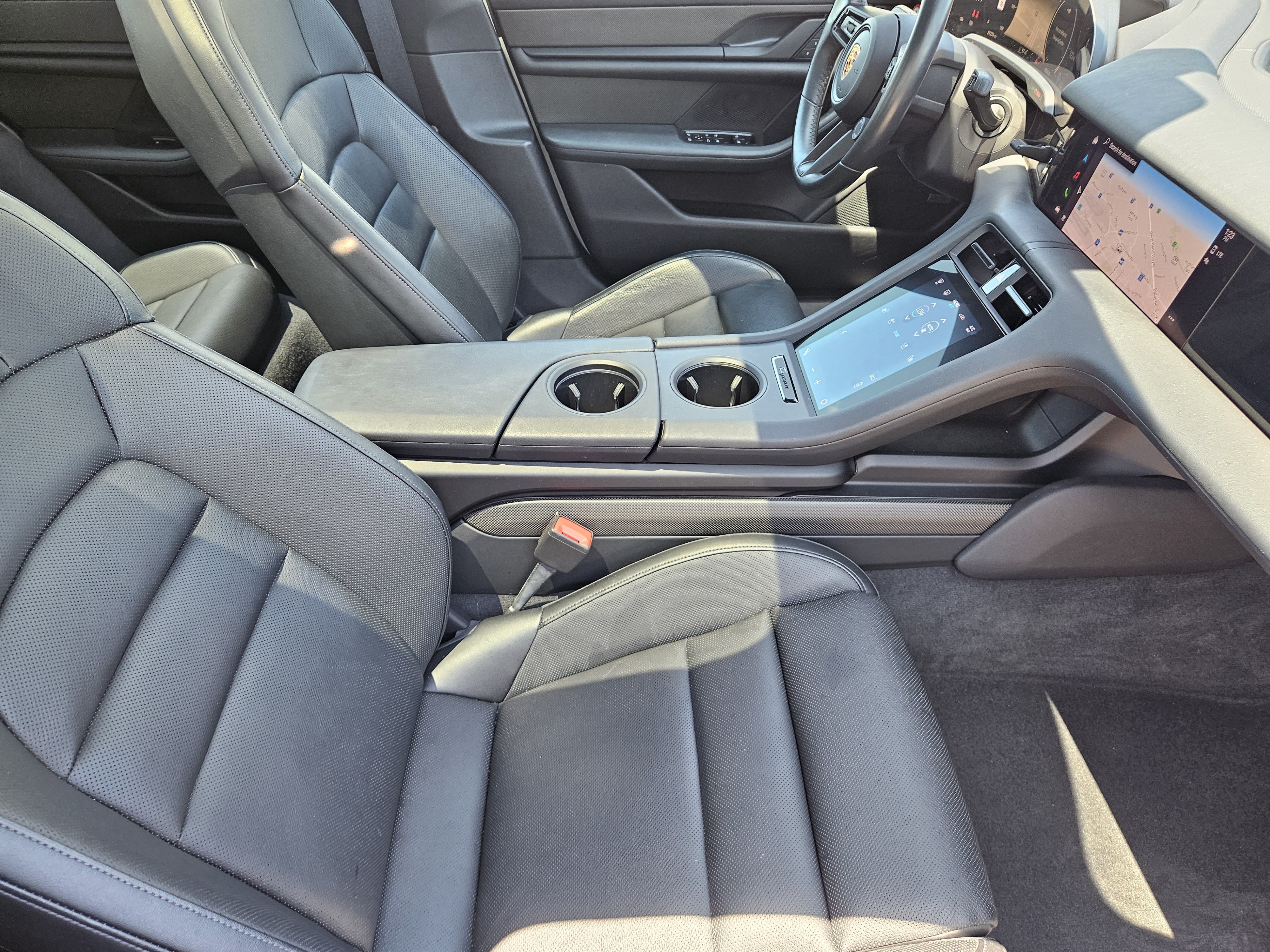 Certified 2022 Porsche Taycan RWD image 15