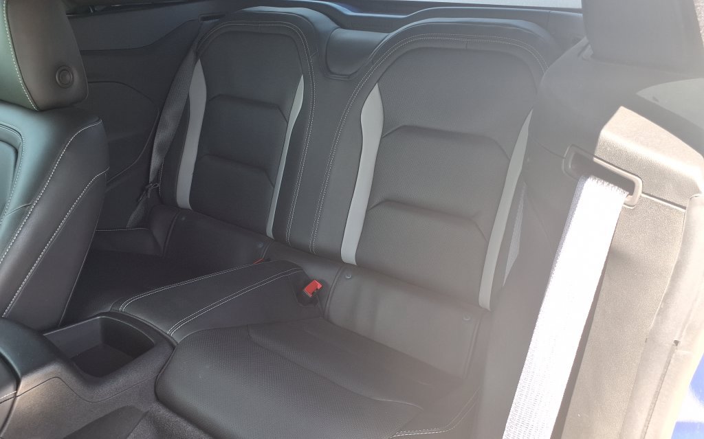 Used 2024 Chevrolet Camaro LT w/ RS Package RWD image 13