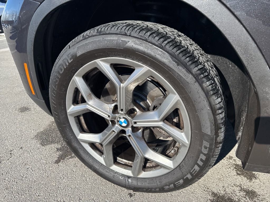 Used 2023 BMW X4 xDrive30i w/ Premium Package image 7