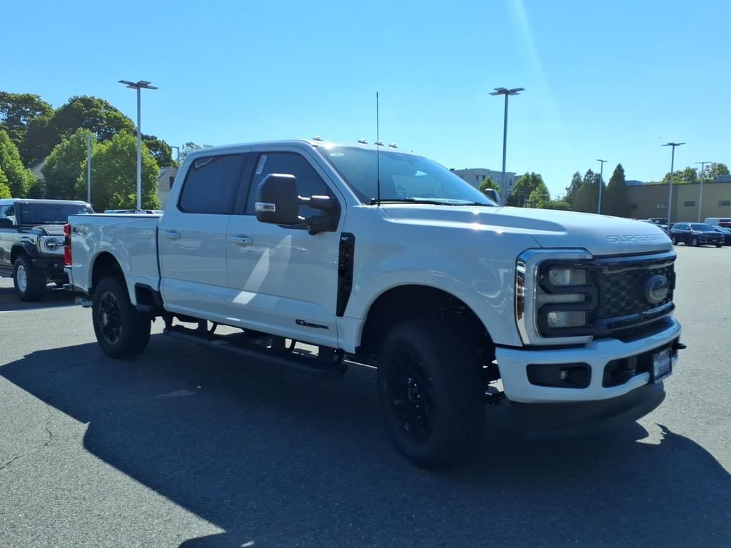 New 2026 Ford F250 XLT w/ XLT Premium Package AWD/4WD image 3