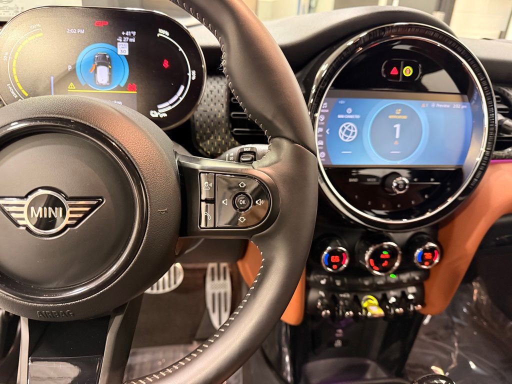 Certified 2024 MINI Cooper SE image 14