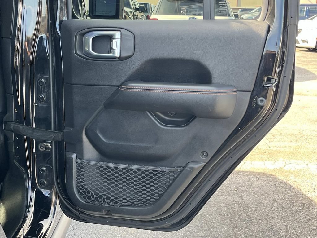 Used 2021 Jeep Gladiator Mojave AWD/4WD image 17