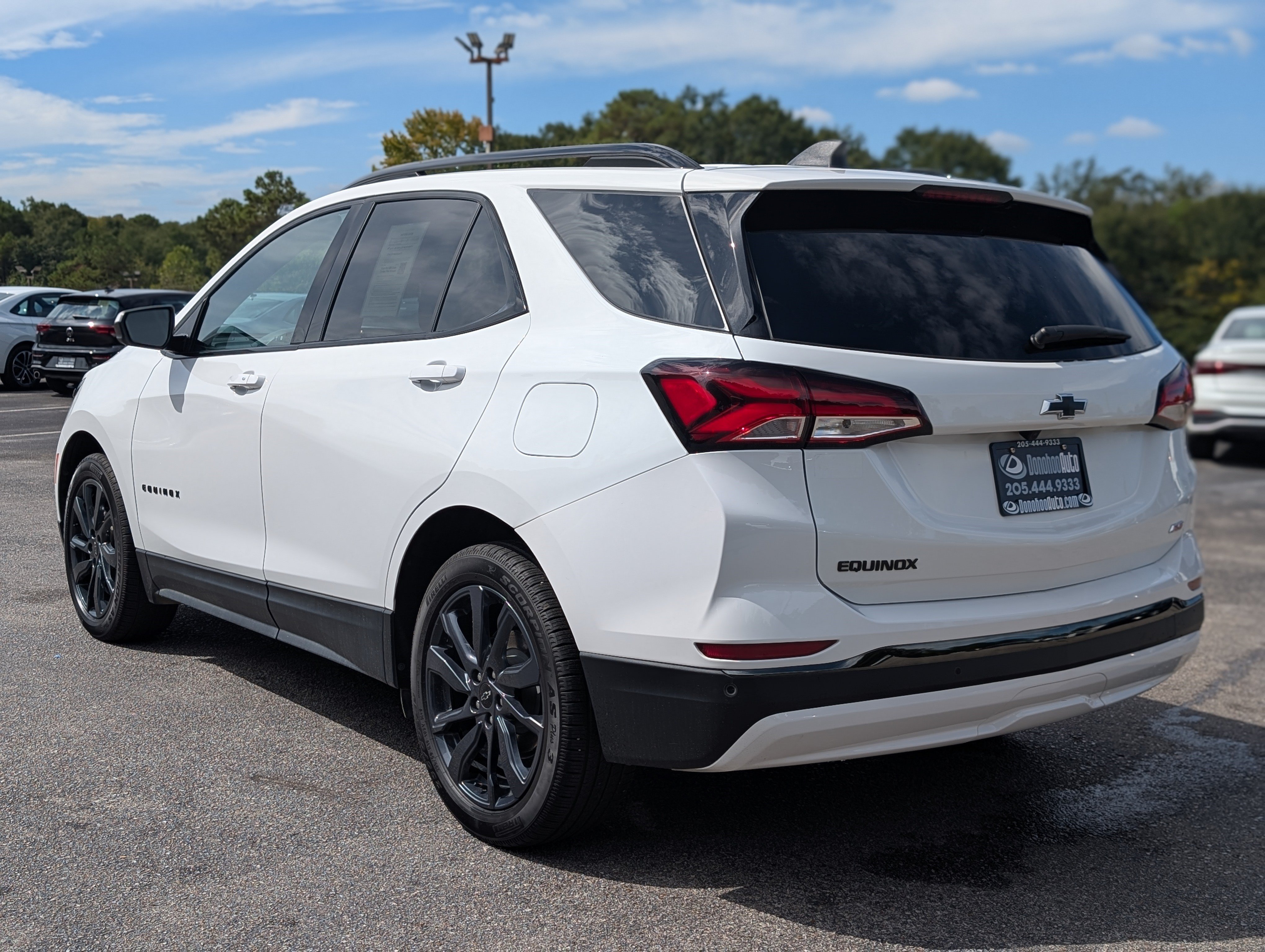Used 2023 Chevrolet Equinox RS FWD image 7