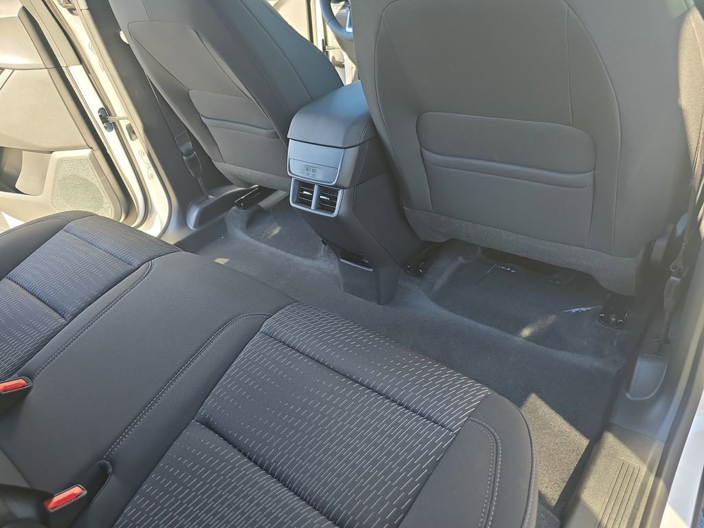 New 2026 Chevrolet Equinox LT image 11