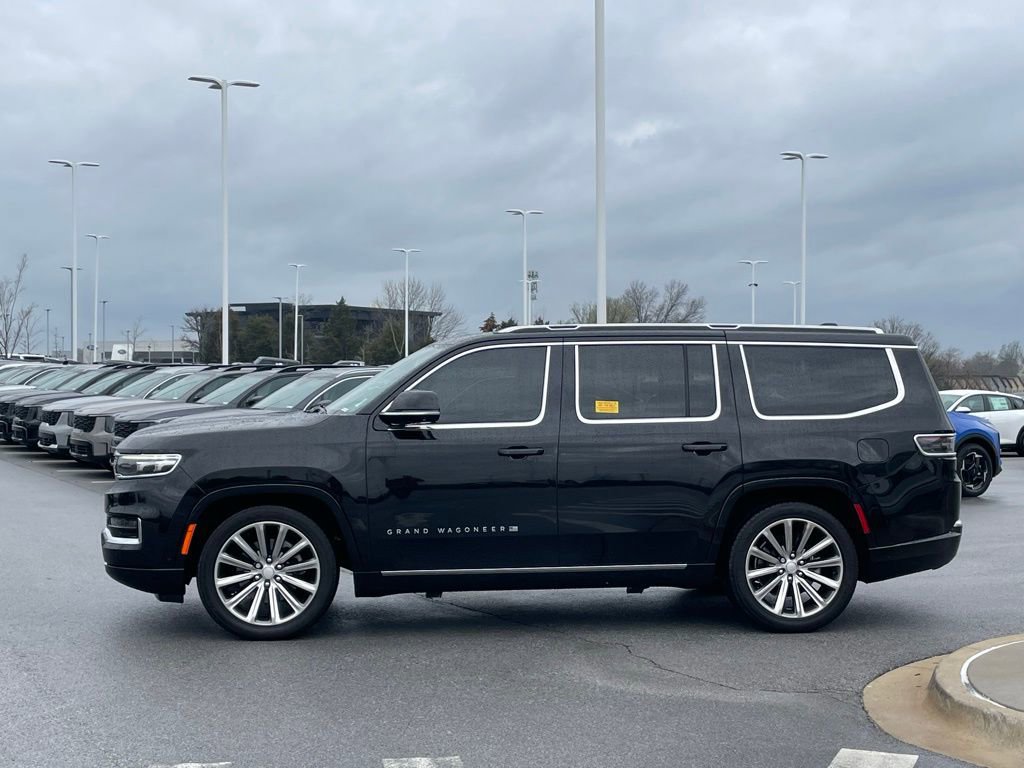 Used 2022 Jeep Grand Wagoneer Series II w/ Convenience Group III AWD/4WD image 4