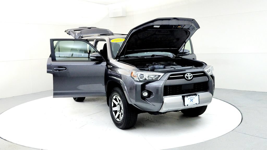 Certified 2023 Toyota 4Runner TRD Off-Road Premium w/ Moonroof Package AWD/4WD image 9