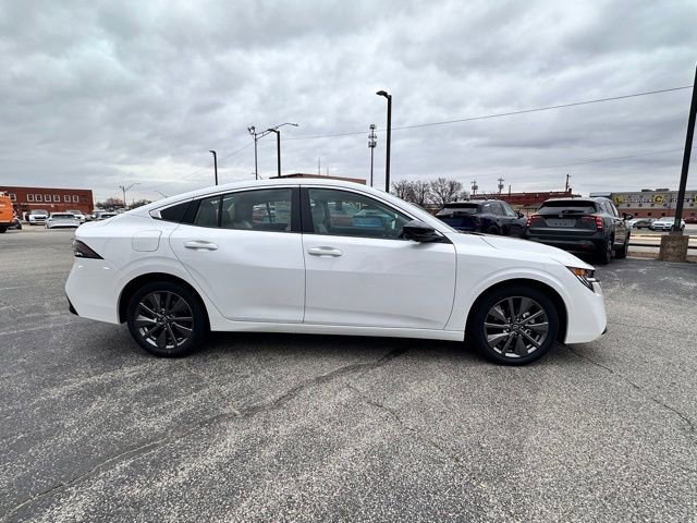 New 2026 Nissan Sentra SL w/ Floor Mat Package image 4