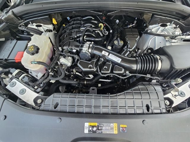Used 2023 Jeep Grand Cherokee Limited RWD image 36