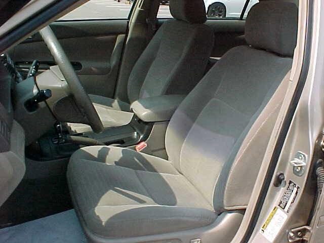 Used 2006 Toyota Camry LE FWD image 16