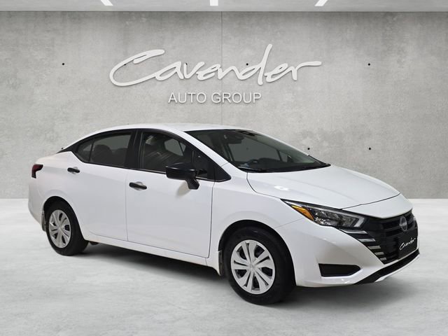 Certified 2025 Nissan Versa S w/ Trunk Package image 2