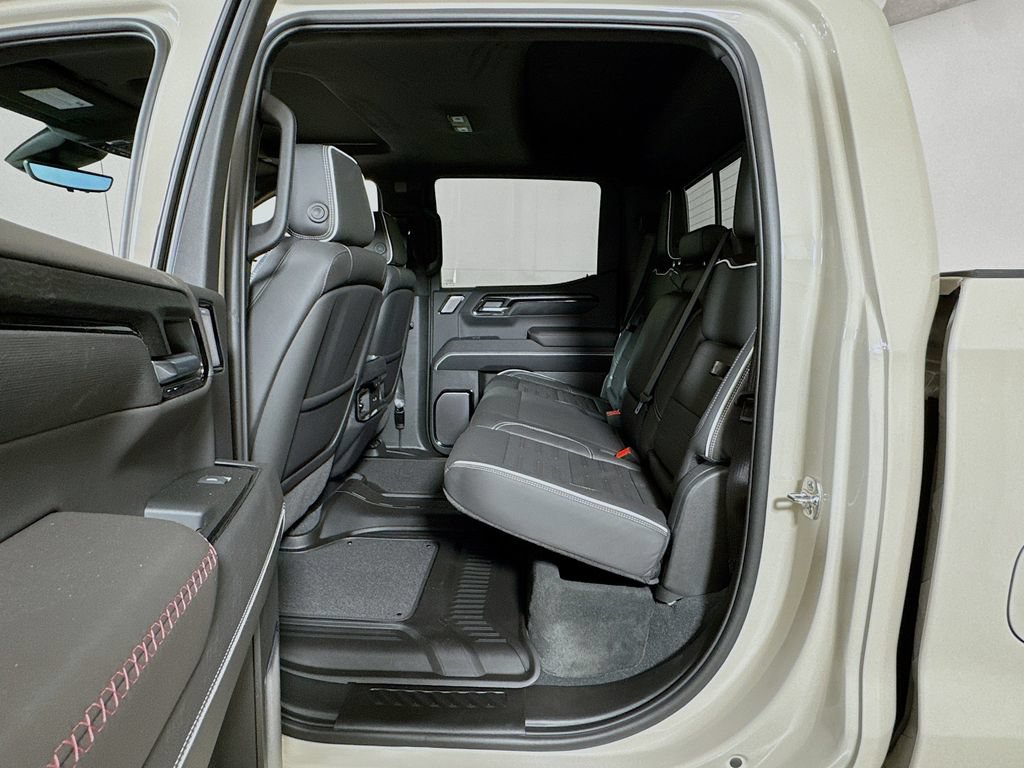 New 2026 GMC Sierra 1500 AT4X w/ LPO, Black Badging Package AWD/4WD image 13