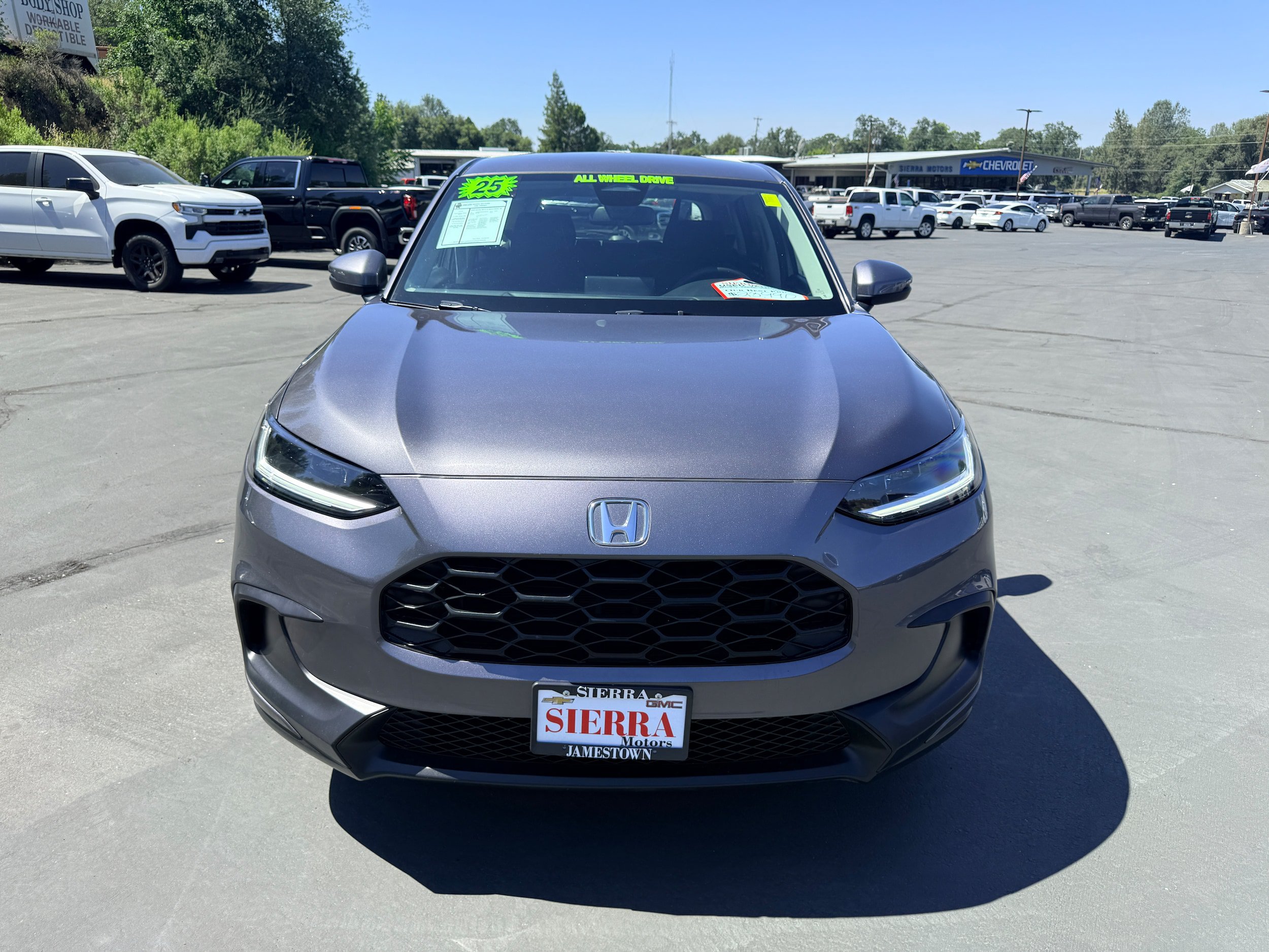 Used 2025 Honda HR-V LX image 3