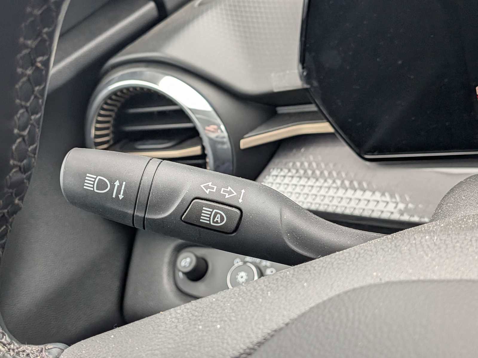 New 2025 Chevrolet Trax ACTIV w/ Driver Confidence Package image 27