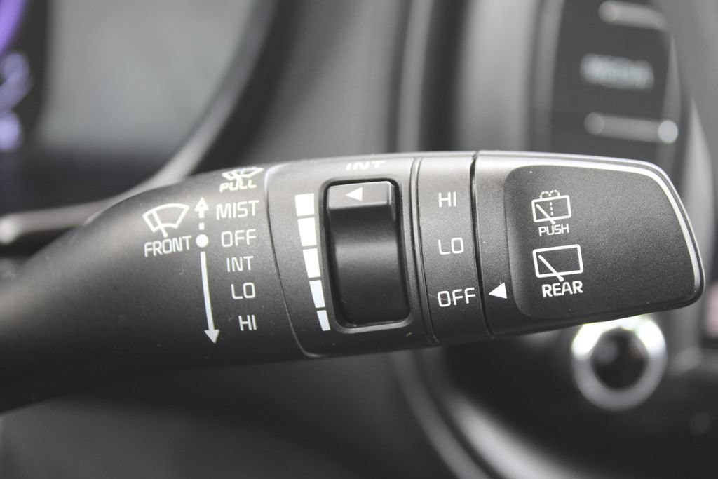Certified 2025 Kia Soul LX FWD image 30