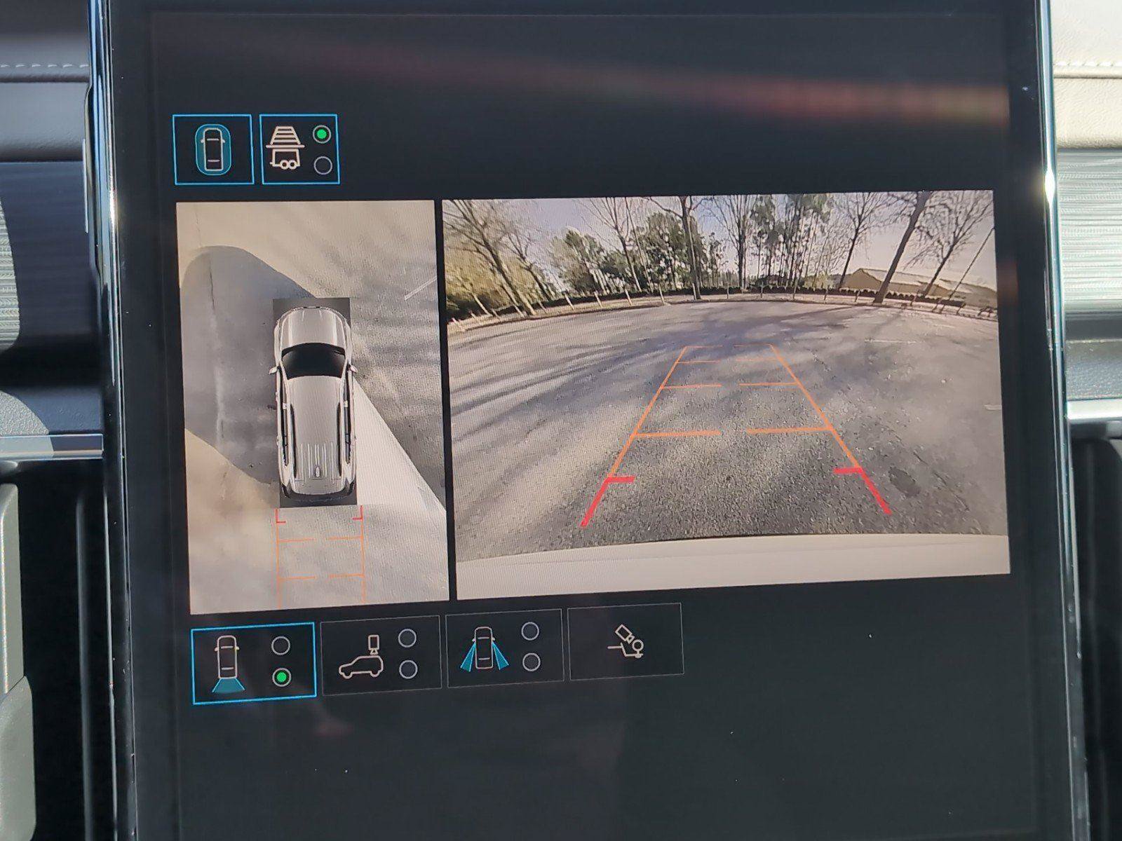 New 2026 GMC Acadia Elevation w/ Elevation Premium Package FWD image 17