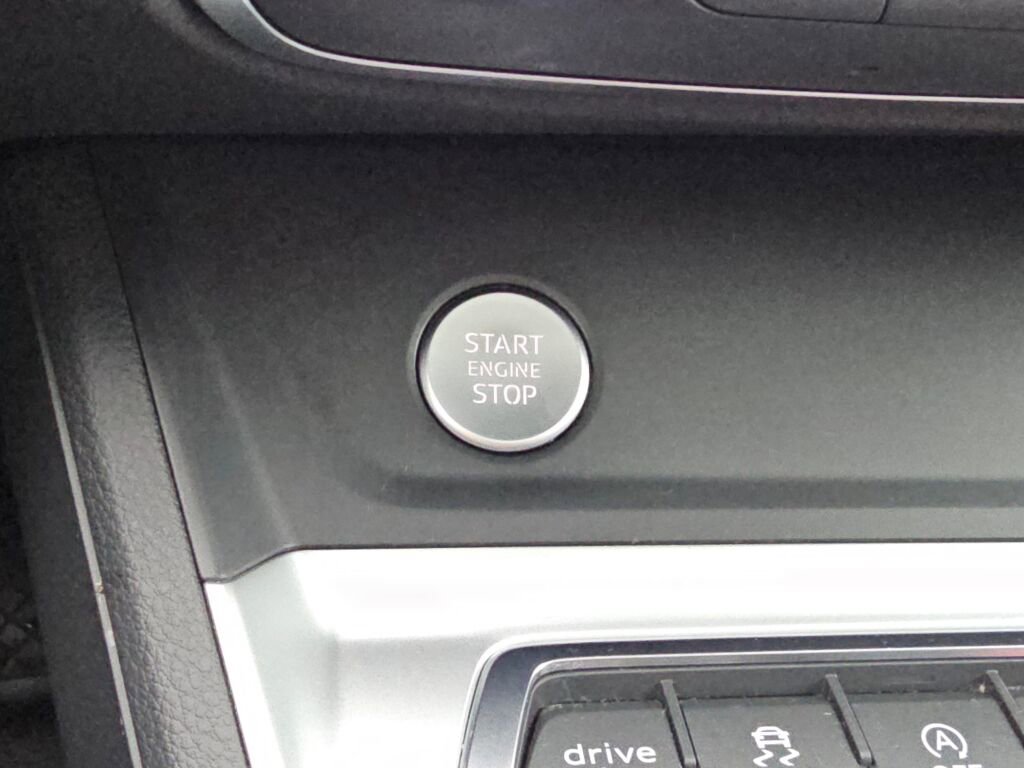 Used 2020 Audi Q3 2.0T Premium w/ Convenience Package image 38