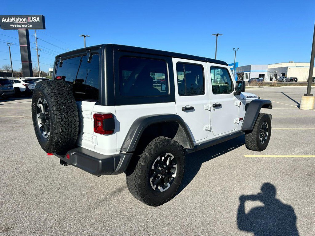 Used 2025 Jeep Wrangler Unlimited Rubicon AWD/4WD image 6