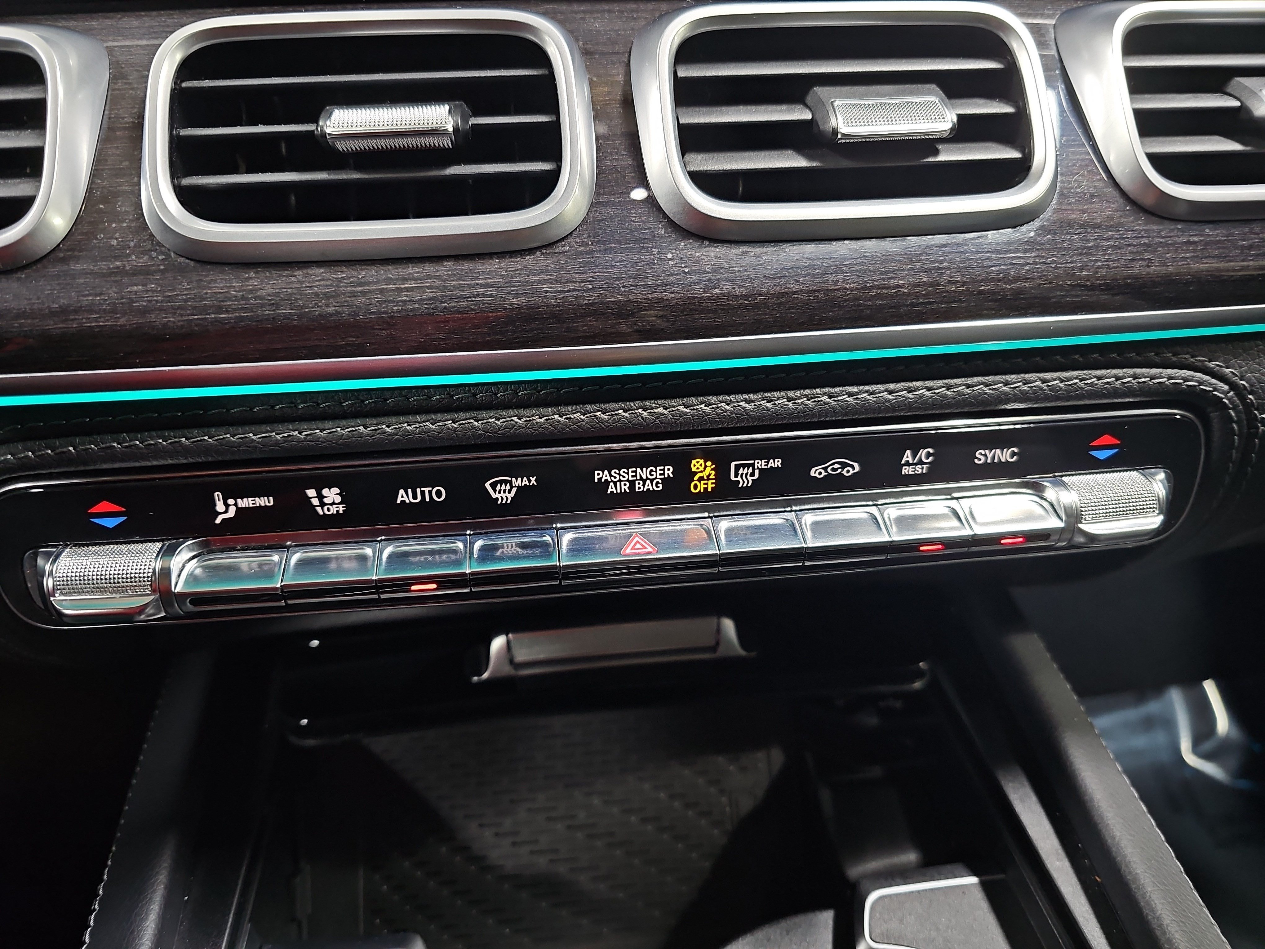 Certified 2020 Mercedes-Benz GLE 350 4MATIC image 24
