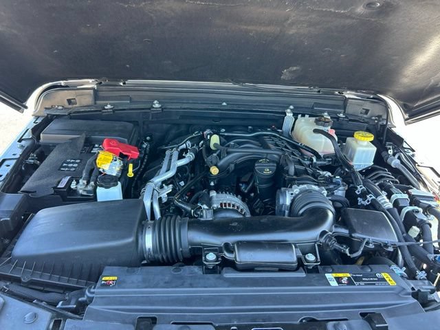 Used 2022 Jeep Gladiator Sport AWD/4WD image 11