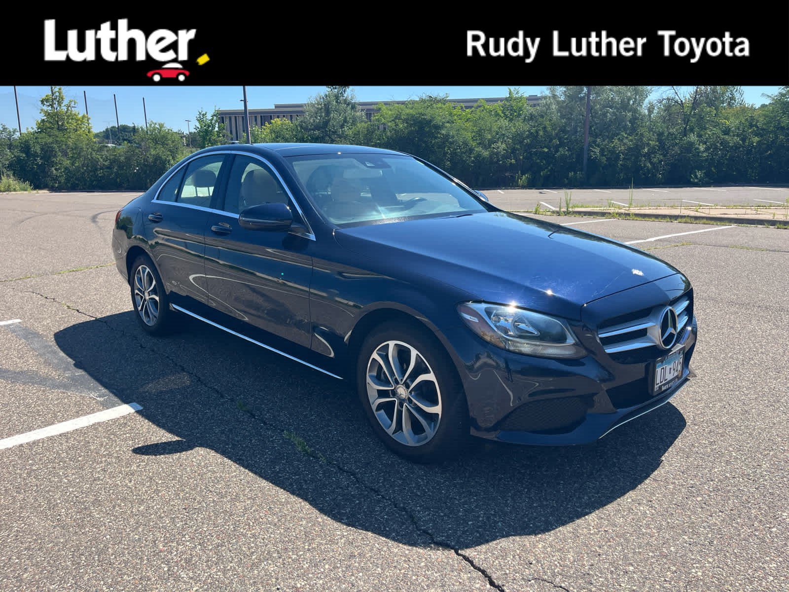 Used 2016 Mercedes-Benz C 300 4MATIC Sedan image 1